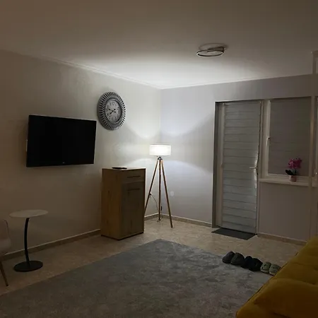 Apartment Silver