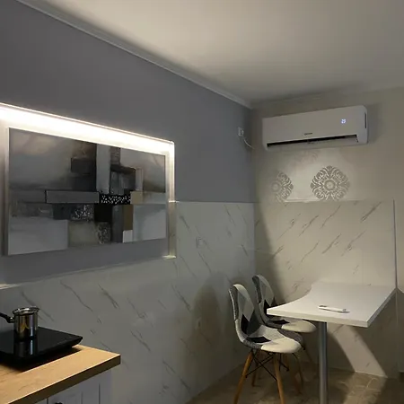 Apartment Silver
