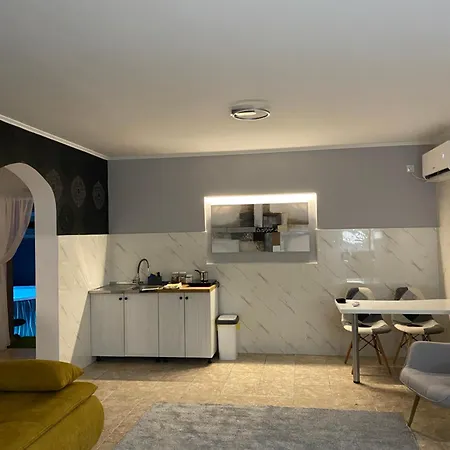 Apartment Silver
